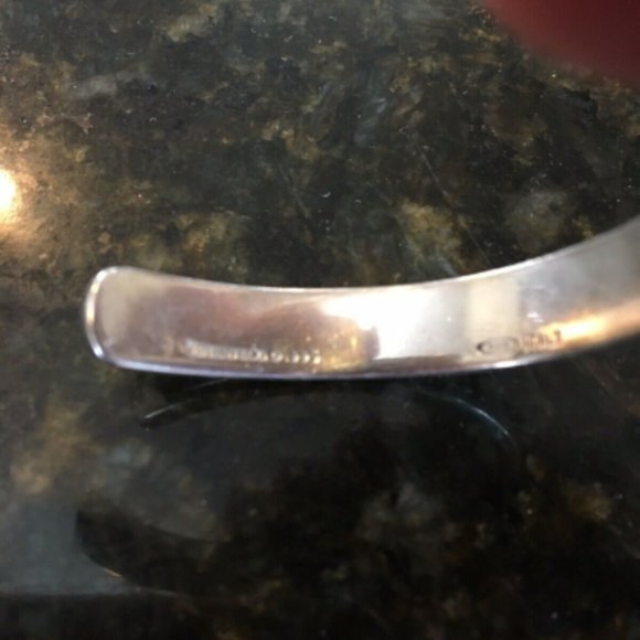 Sleek Authentic Tiffany & Co. Sterling Silver Vintage Atlas Bracelet from Italy - Picture 5 of 5